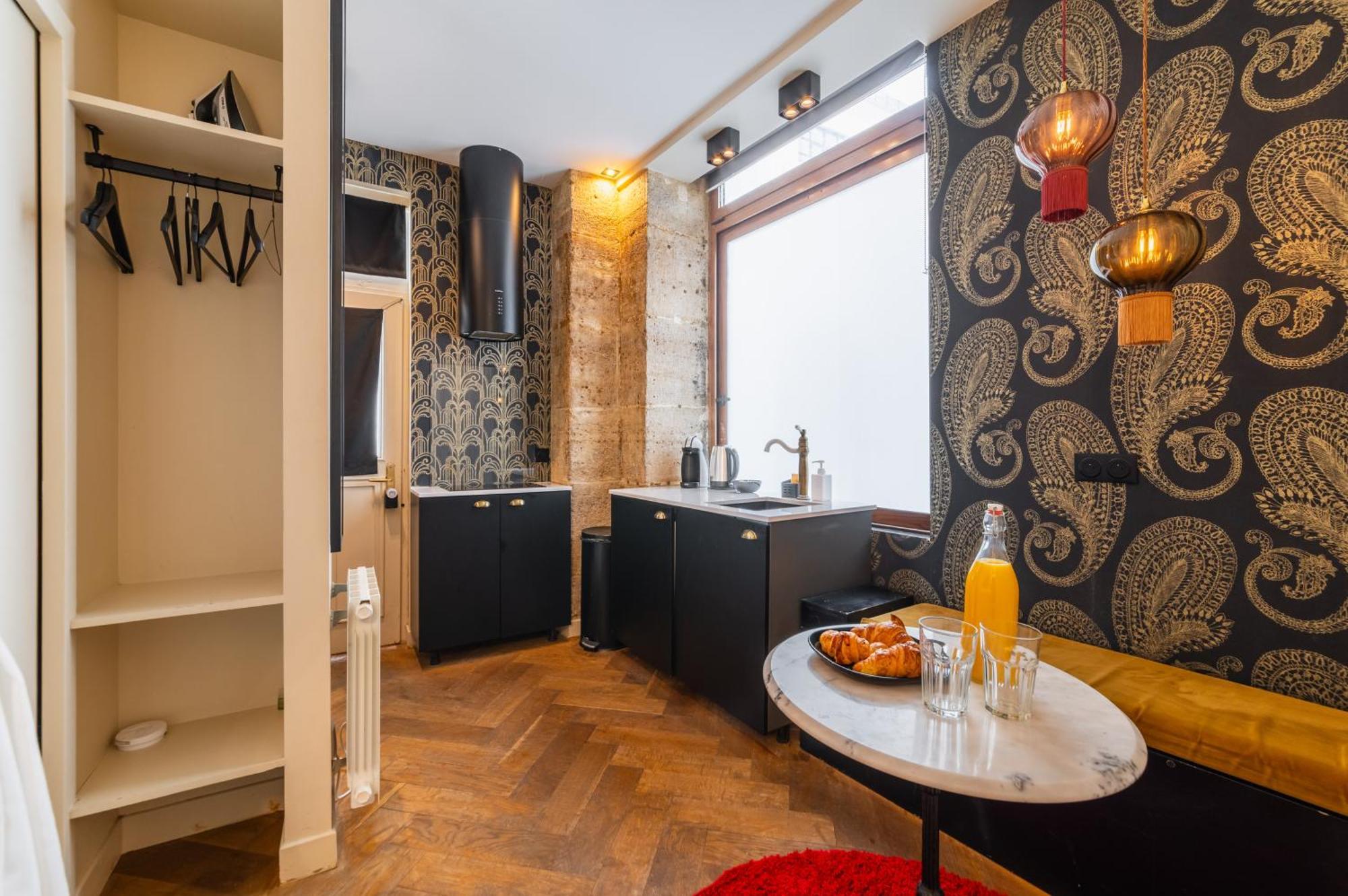 Studio Bien Equipe Proche De Toutes Commodites -2p Parigi